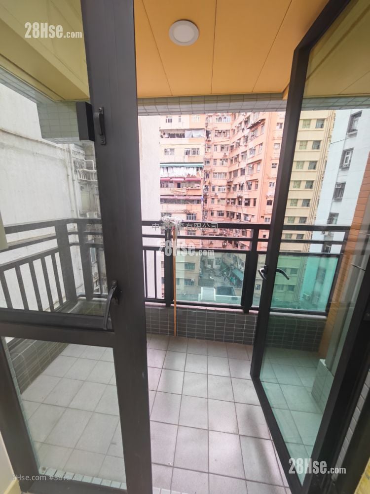 City 18 Rental 1 Bedroom , 1 Bathroom 253 ft²