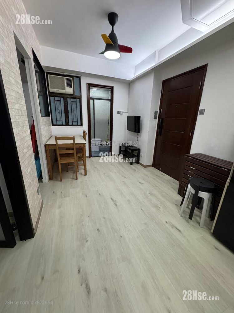 Peace Garden Rental 2 Bedrooms , 1 Bathroom 304 ft²