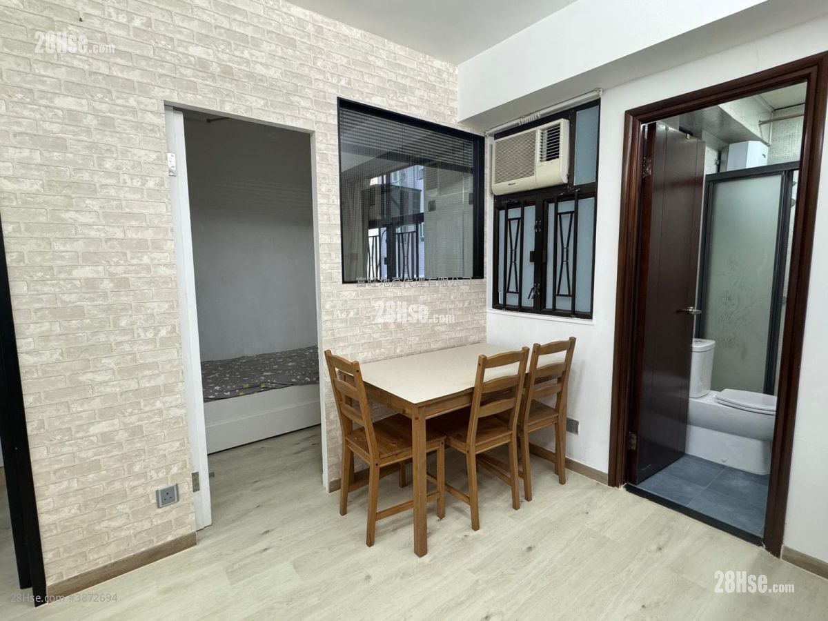 Peace Garden Rental 2 Bedrooms , 1 Bathroom 304 ft²