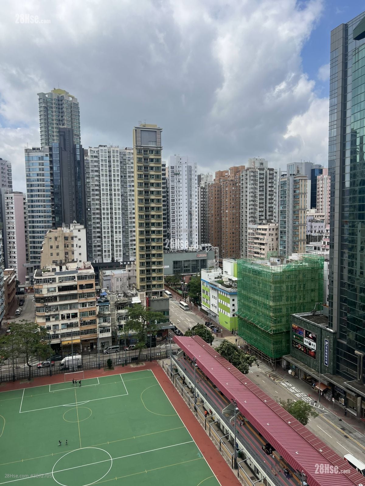 Tak Bo Building Sell 3 Bedrooms , 1 Bathroom 509 ft²