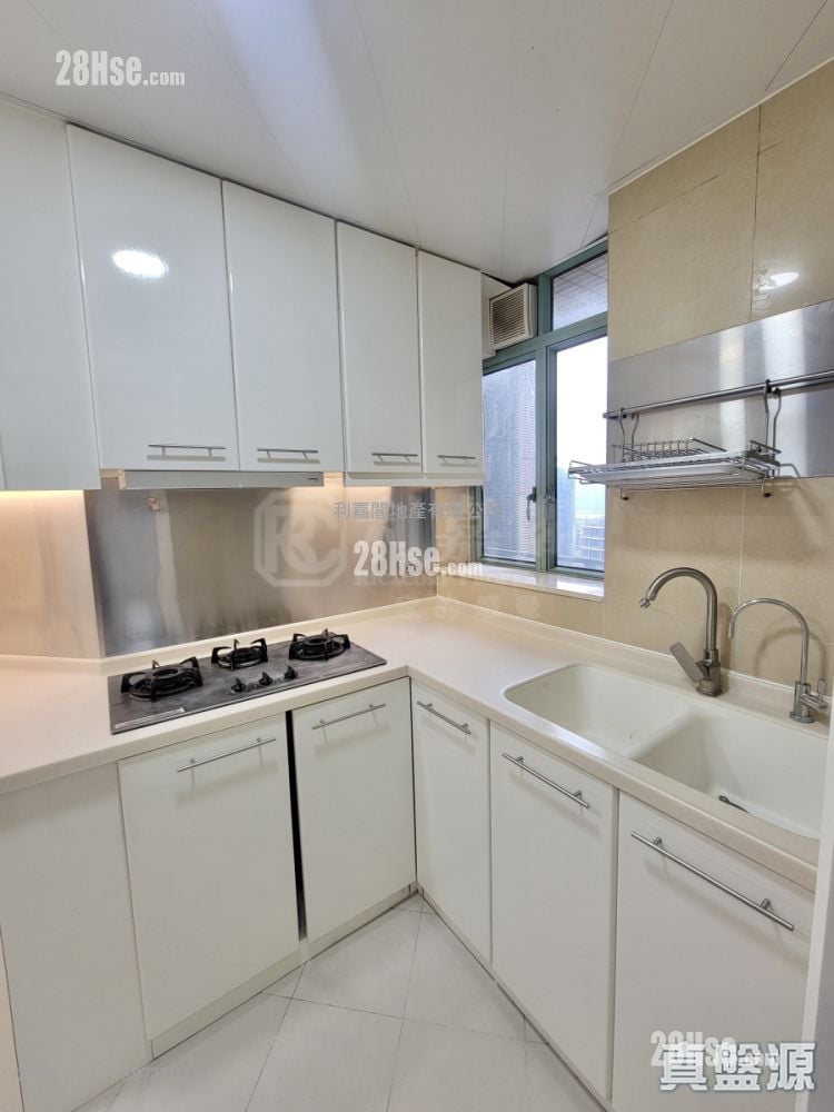 The Victoria Towers Sell 3 Bedrooms , 2 Bathrooms 785 ft²
