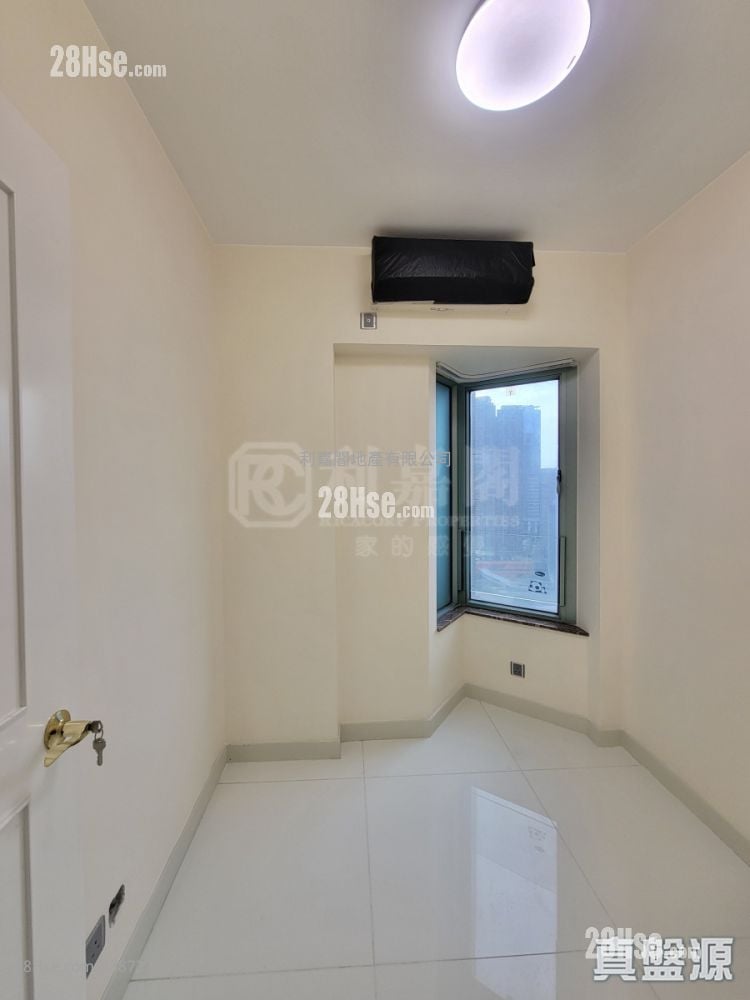 The Victoria Towers Sell 3 Bedrooms , 2 Bathrooms 785 ft²