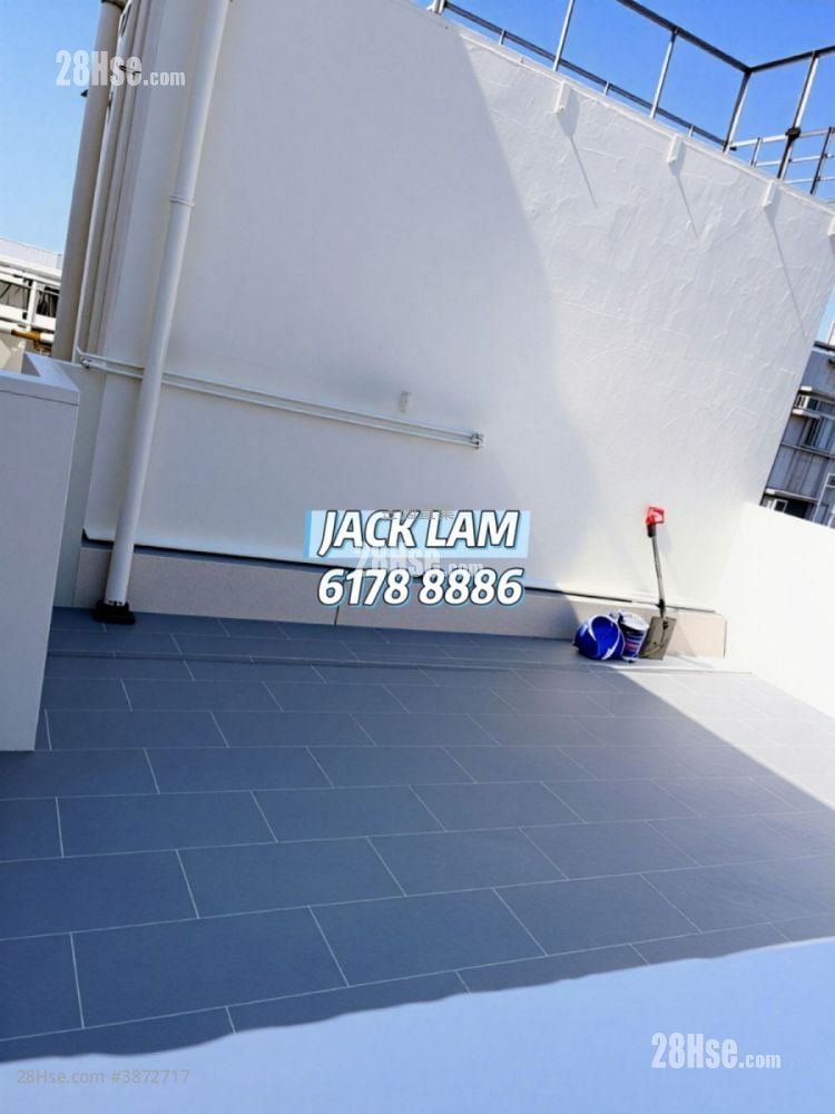 Wai Ching Court Rental 2 Bedrooms , 1 Bathroom 270 ft²