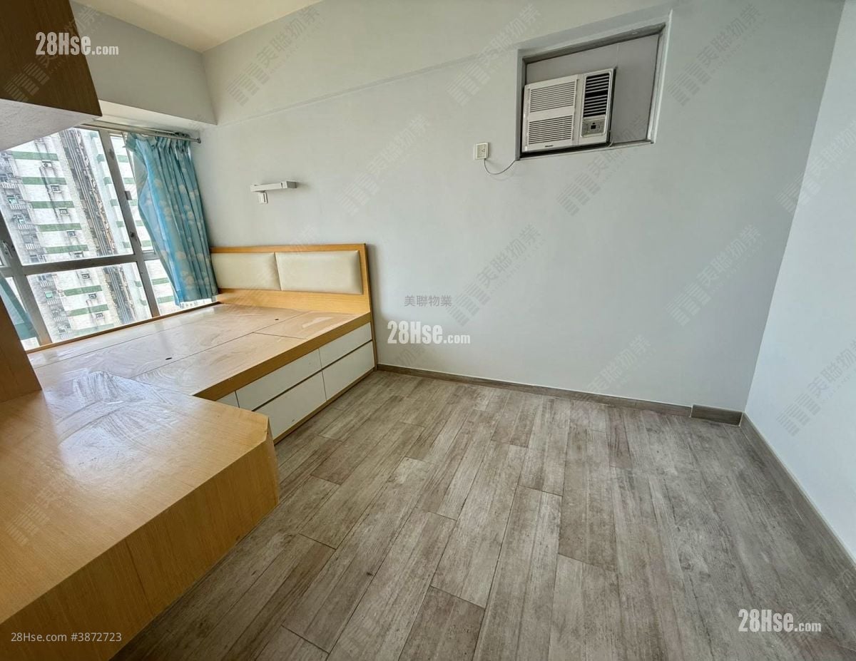 Marina Garden Sell 3 Bedrooms 646 ft²