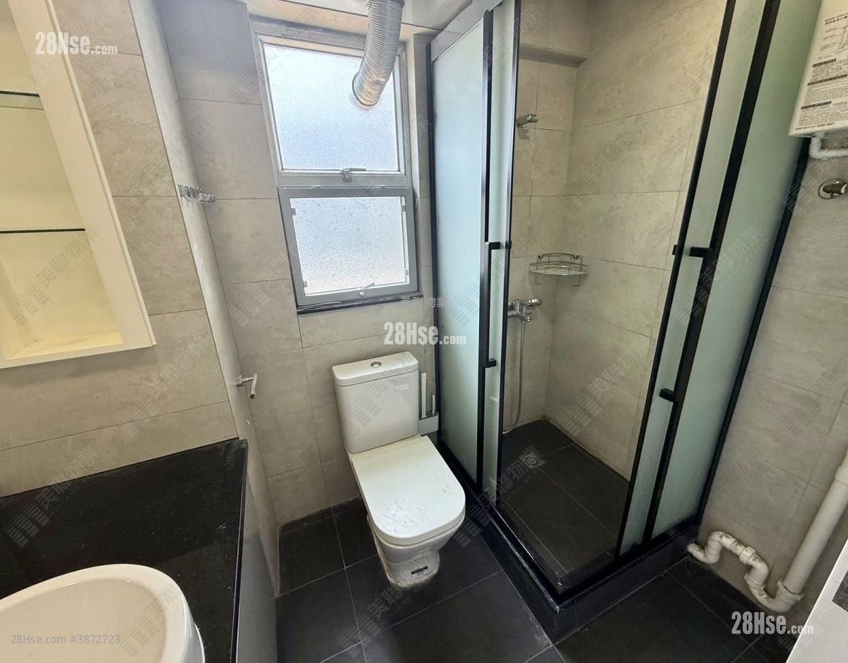 Marina Garden Sell 3 Bedrooms 646 ft²