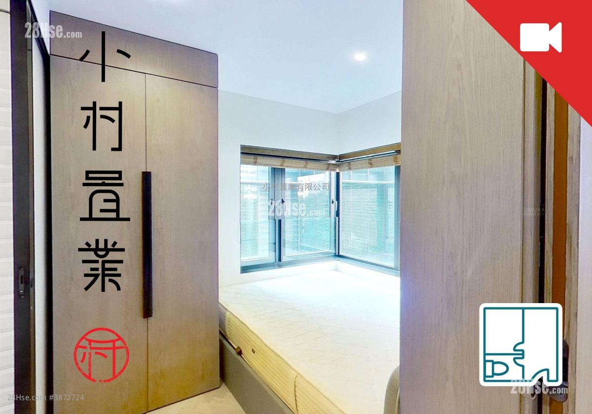 master room: Star Studios Rental 1 Bedroom , 1 Bathroom 228 ft²