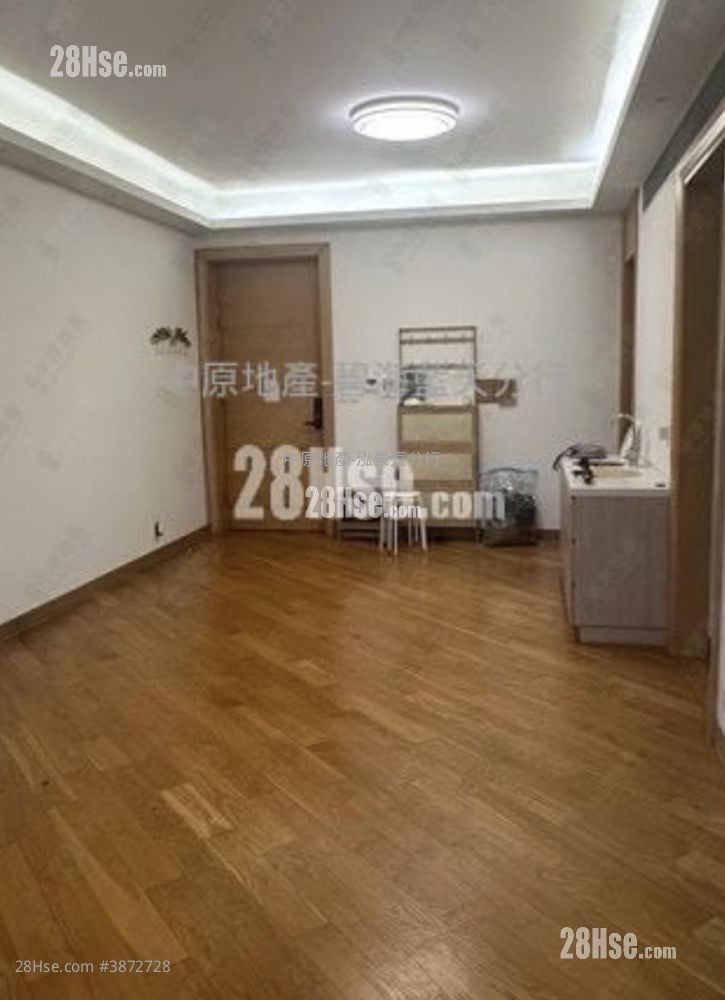 Manhattan Hill Sell 4 Bedrooms 1,351 ft²