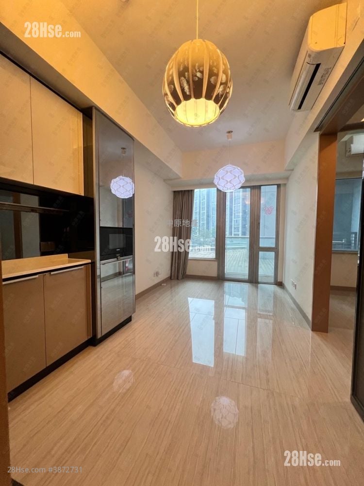 Cullinan West Sell 1 Bedroom 363 ft²