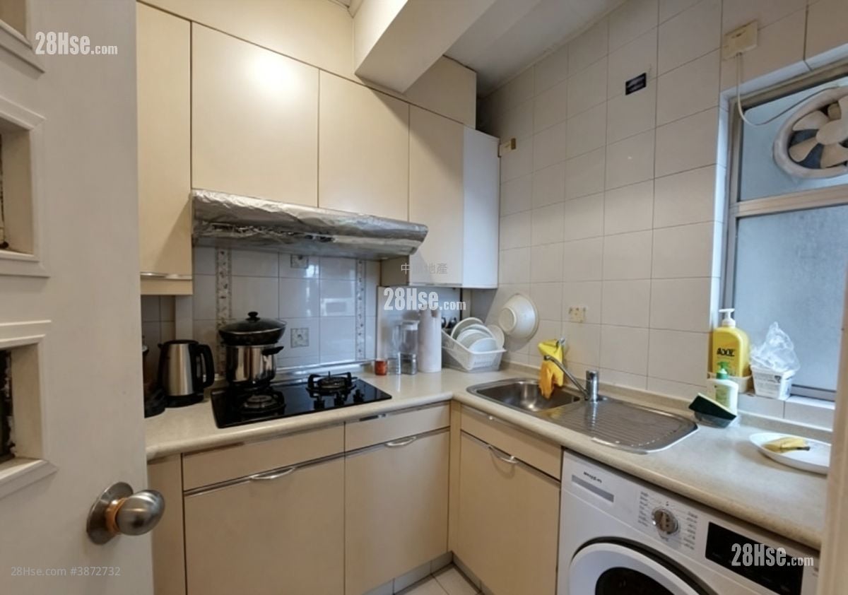 Kingswood Villas Sell 3 Bedrooms , 1 Bathroom 544 ft²