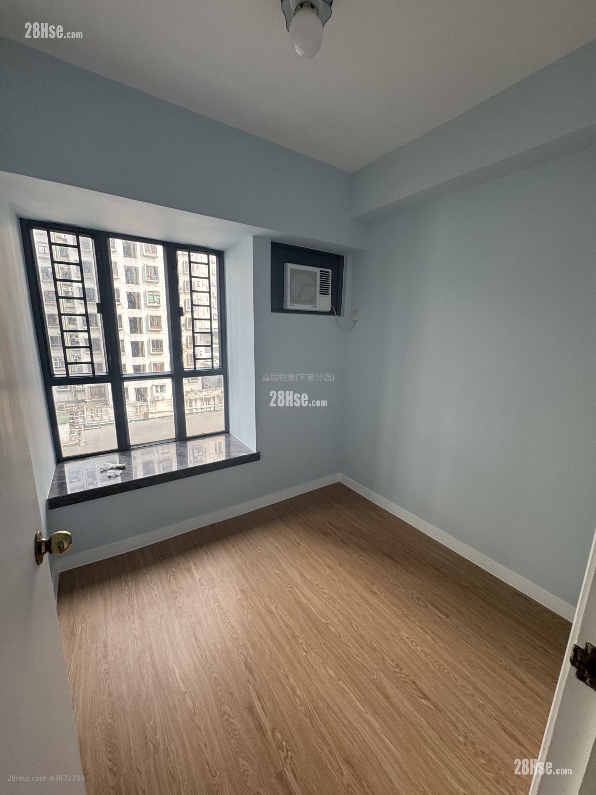 Florence Plaza Sell 3 Bedrooms , 1 Bathroom 534 ft²