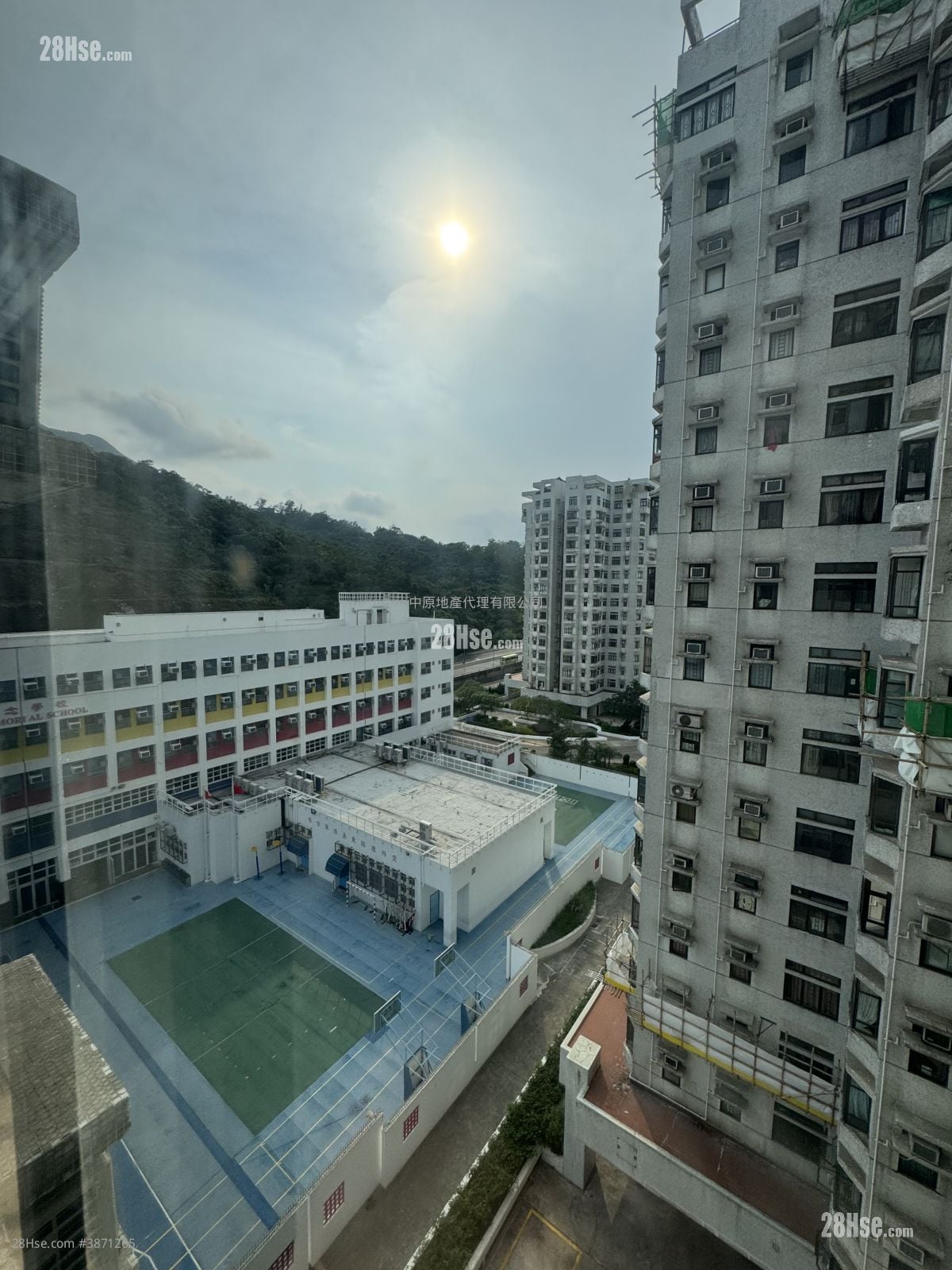 Heng Fa Chuen Sell 2 Bedrooms , 1 Bathroom 475 ft²
