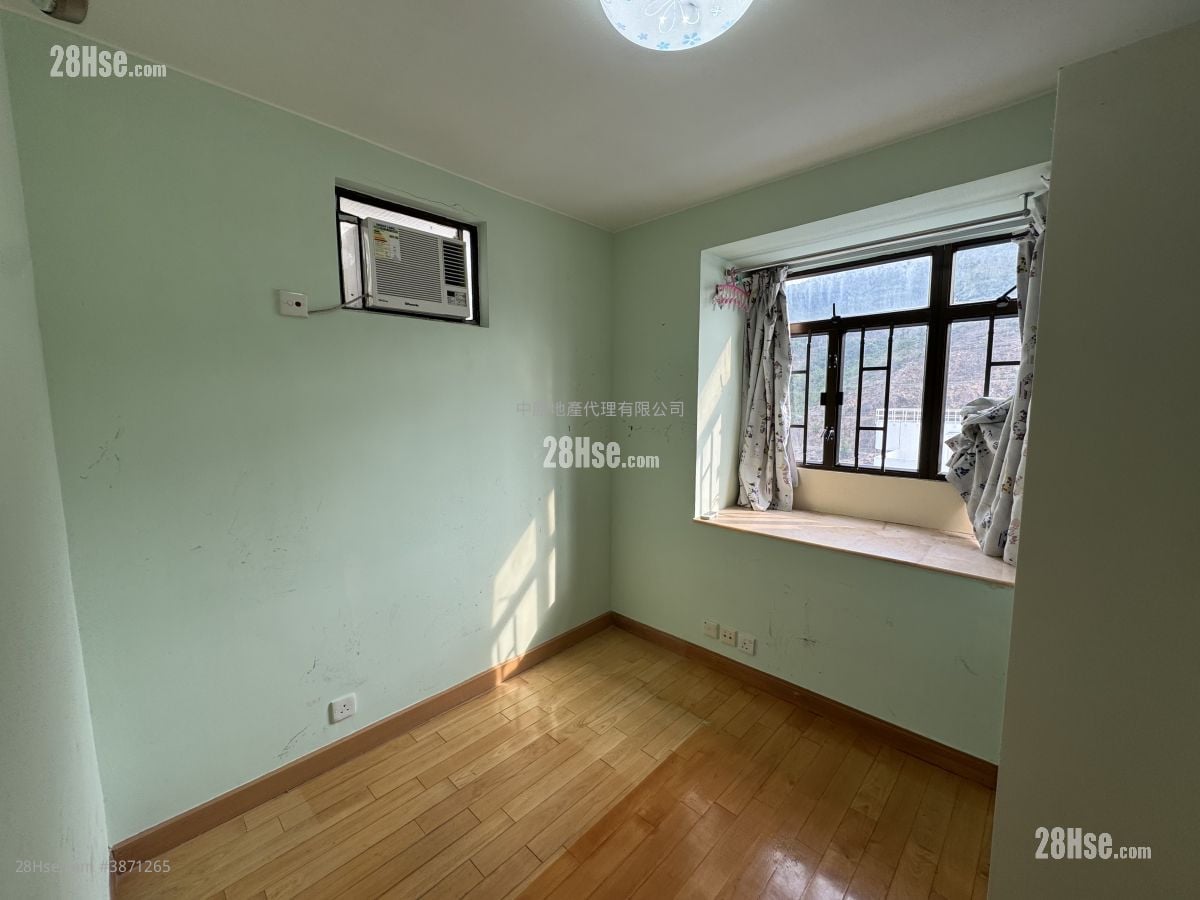 Heng Fa Chuen Sell 2 Bedrooms , 1 Bathroom 475 ft²