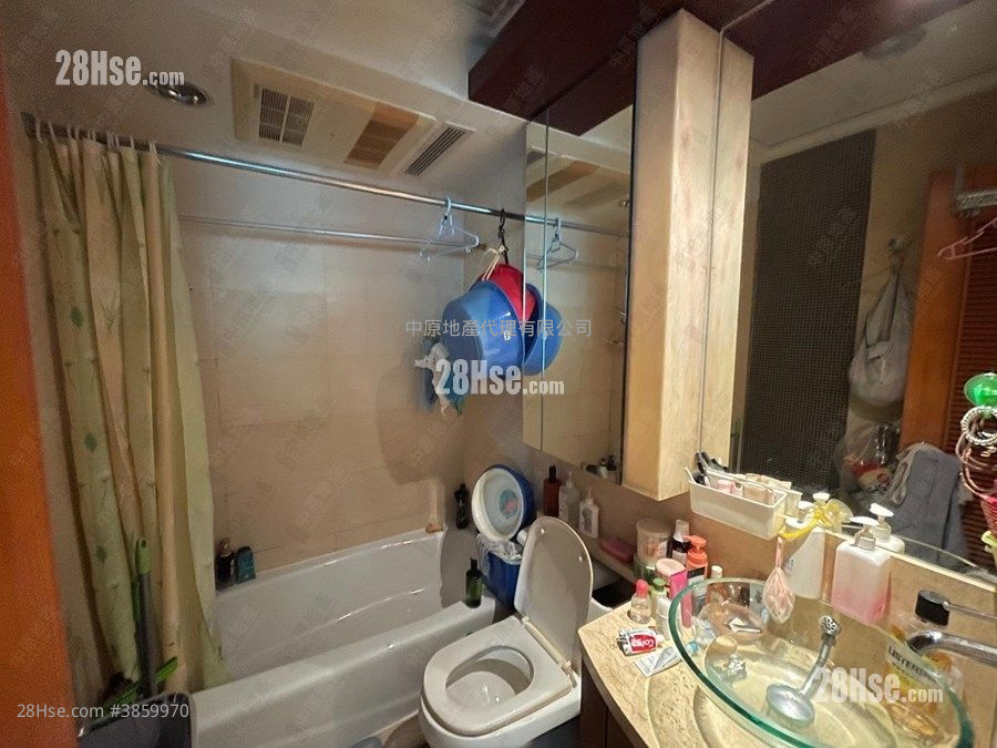 Chelsea Court Sell 2 Bedrooms , 1 Bathroom 454 ft²