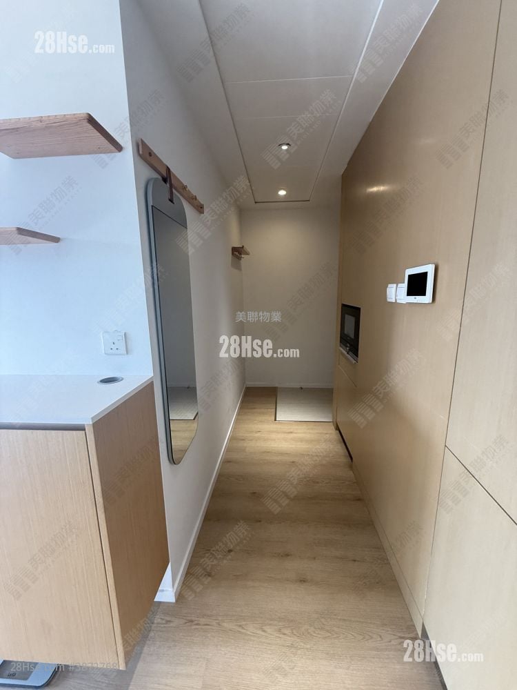 Cullinan West Sell 2 Bedrooms 468 ft²
