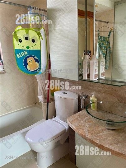 Chelsea Court Sell 3 Bedrooms , 2 Bathrooms 644 ft²