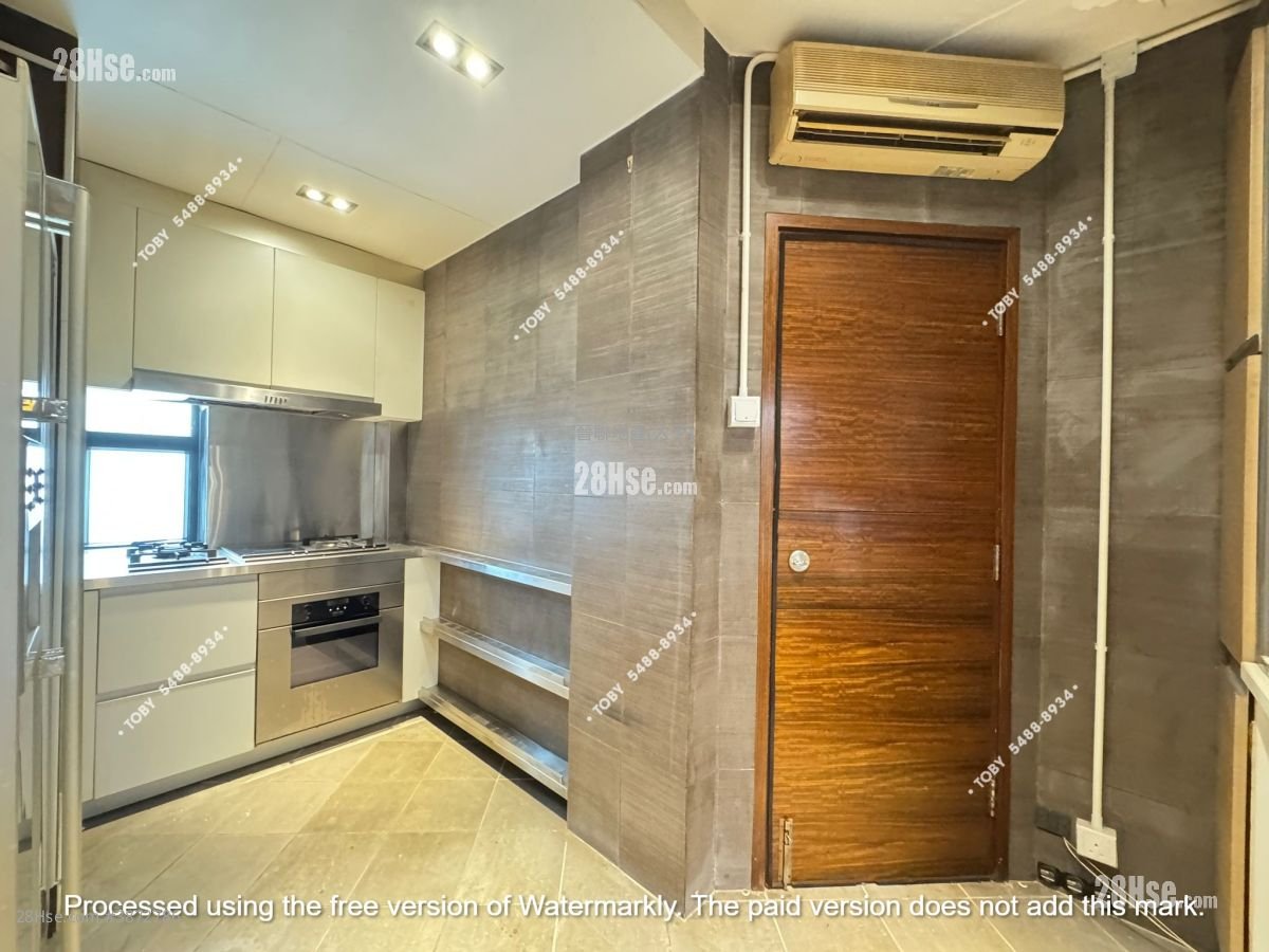 Champagne Court Sell 2 Bedrooms , 2 Bathrooms 1,026 ft²