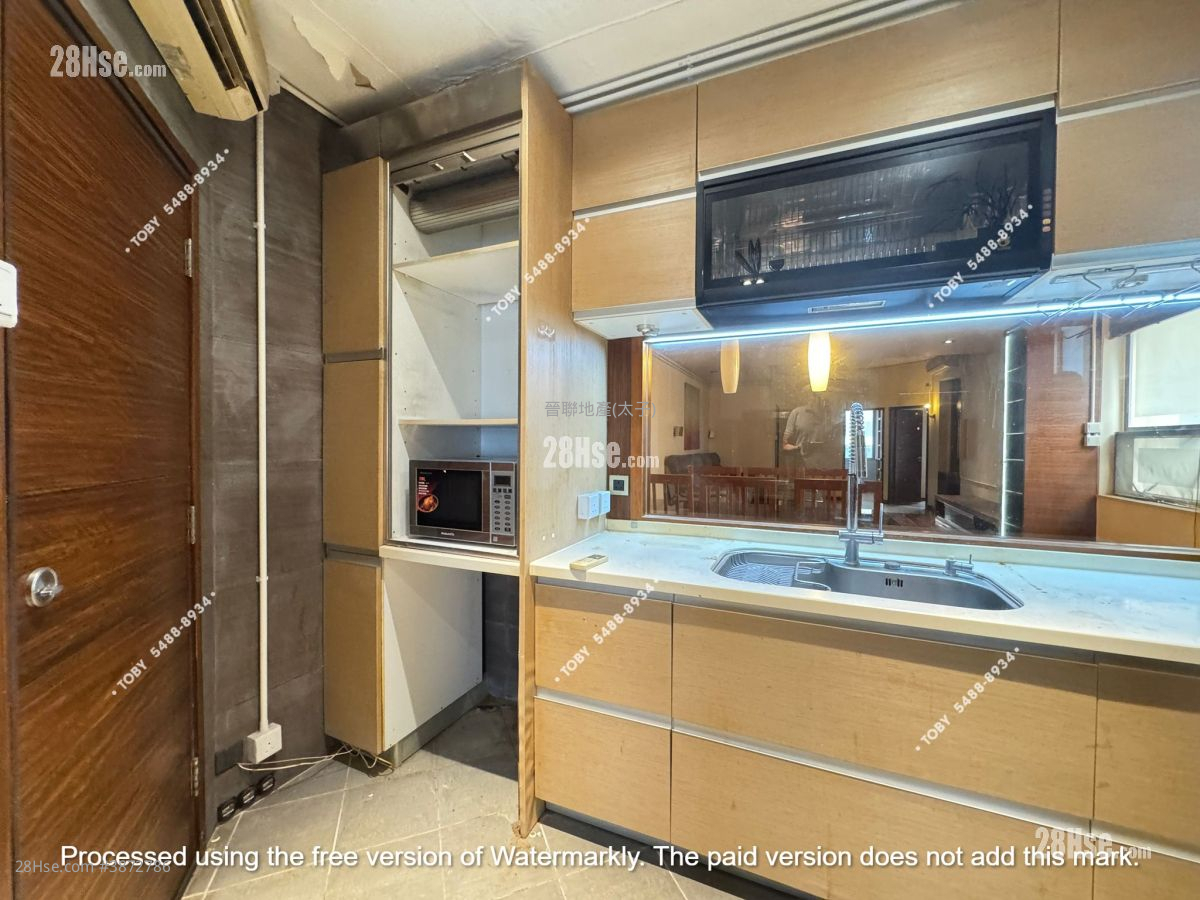 Champagne Court Sell 2 Bedrooms , 2 Bathrooms 1,026 ft²