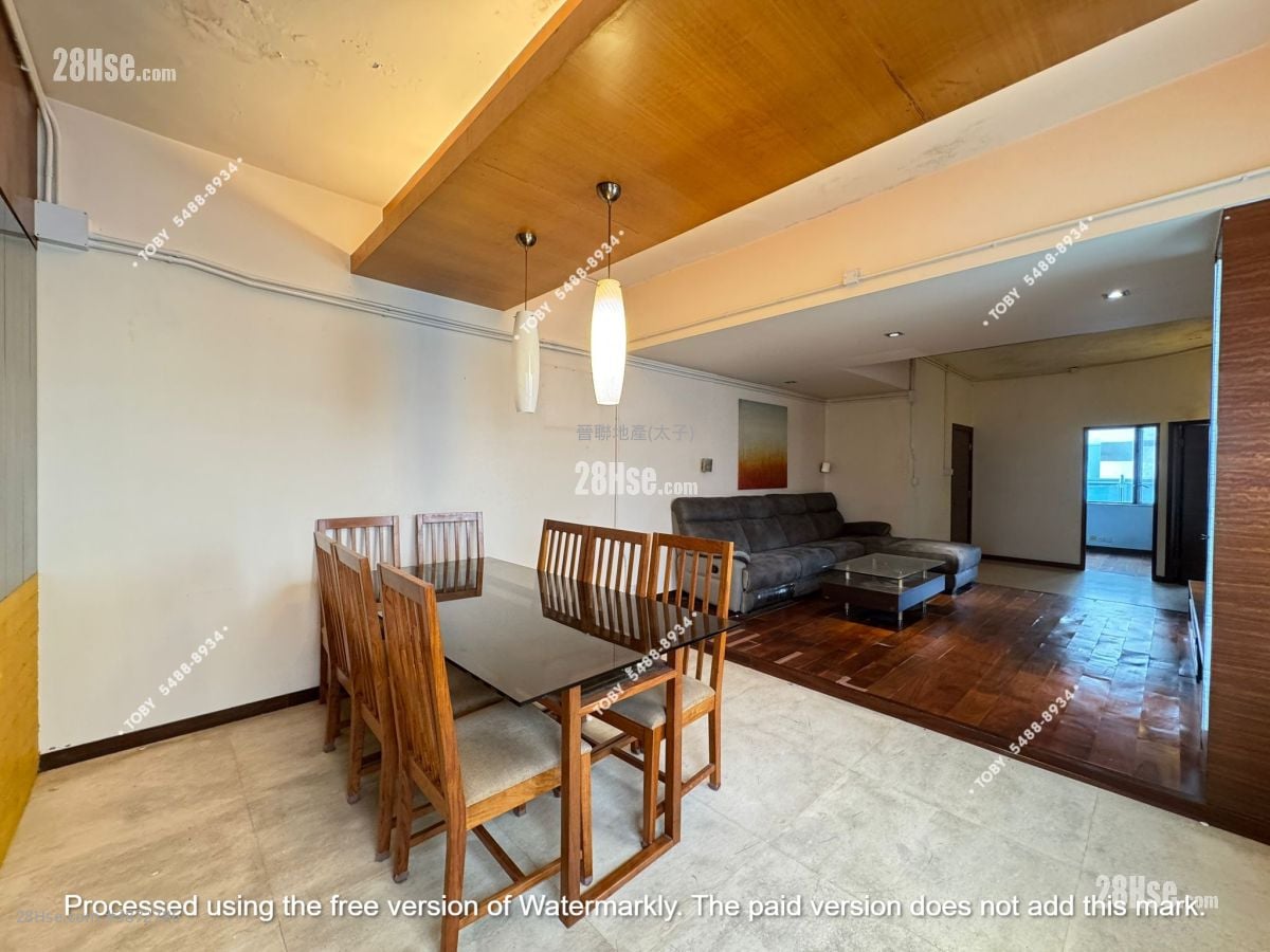 Champagne Court Sell 2 Bedrooms , 2 Bathrooms 1,026 ft²