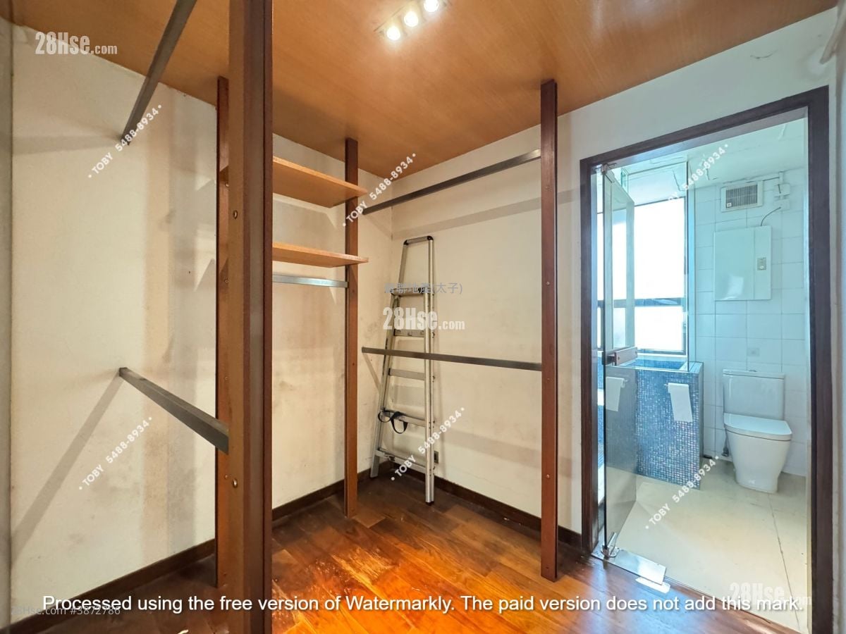 Champagne Court Sell 2 Bedrooms , 2 Bathrooms 1,026 ft²