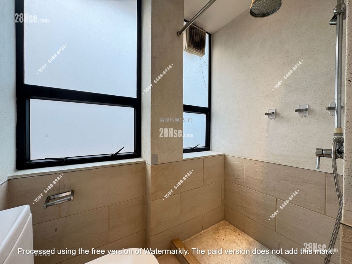 Champagne Court Sell 2 Bedrooms , 2 Bathrooms 1,026 ft²
