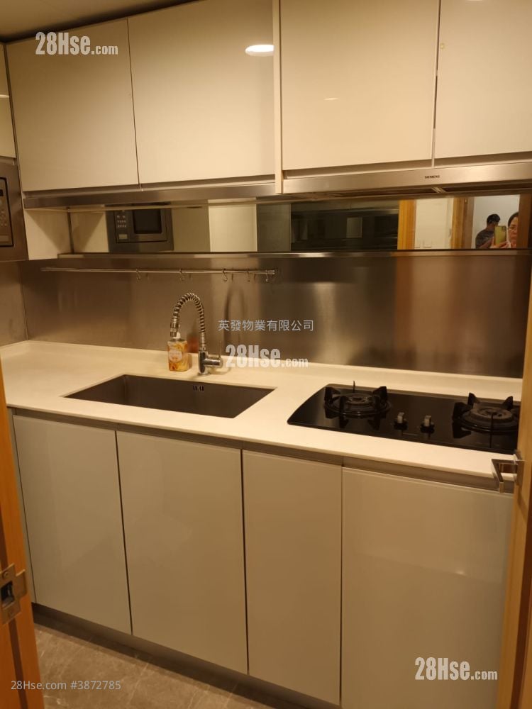 Century Gateway Rental 2 Bedrooms , 1 Bathroom 483 ft²