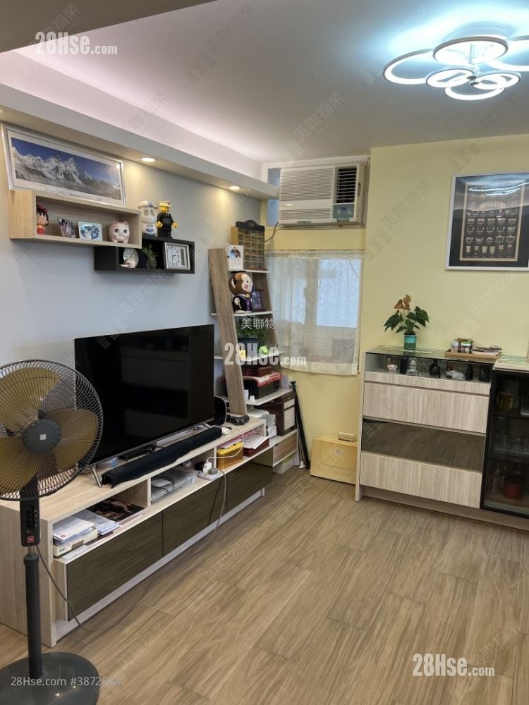 Tsui Lai Garden Sell 2 Bedrooms 591 ft²