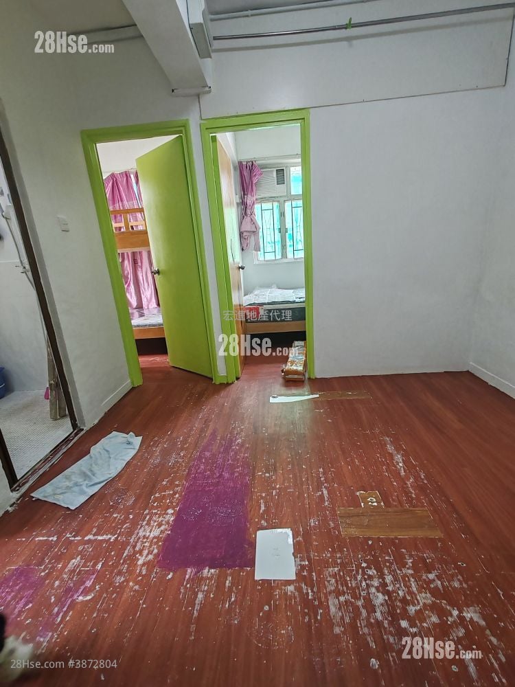 Wing Fai Building Rental 300 ft²