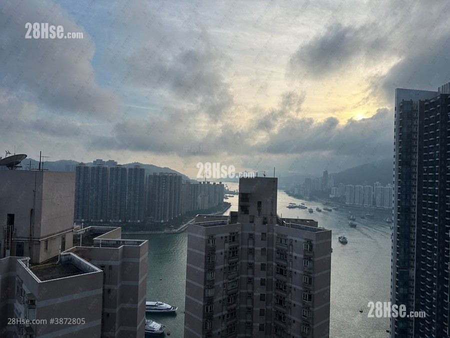 City Point Sell 3 Bedrooms , 1 Bathroom 566 ft²