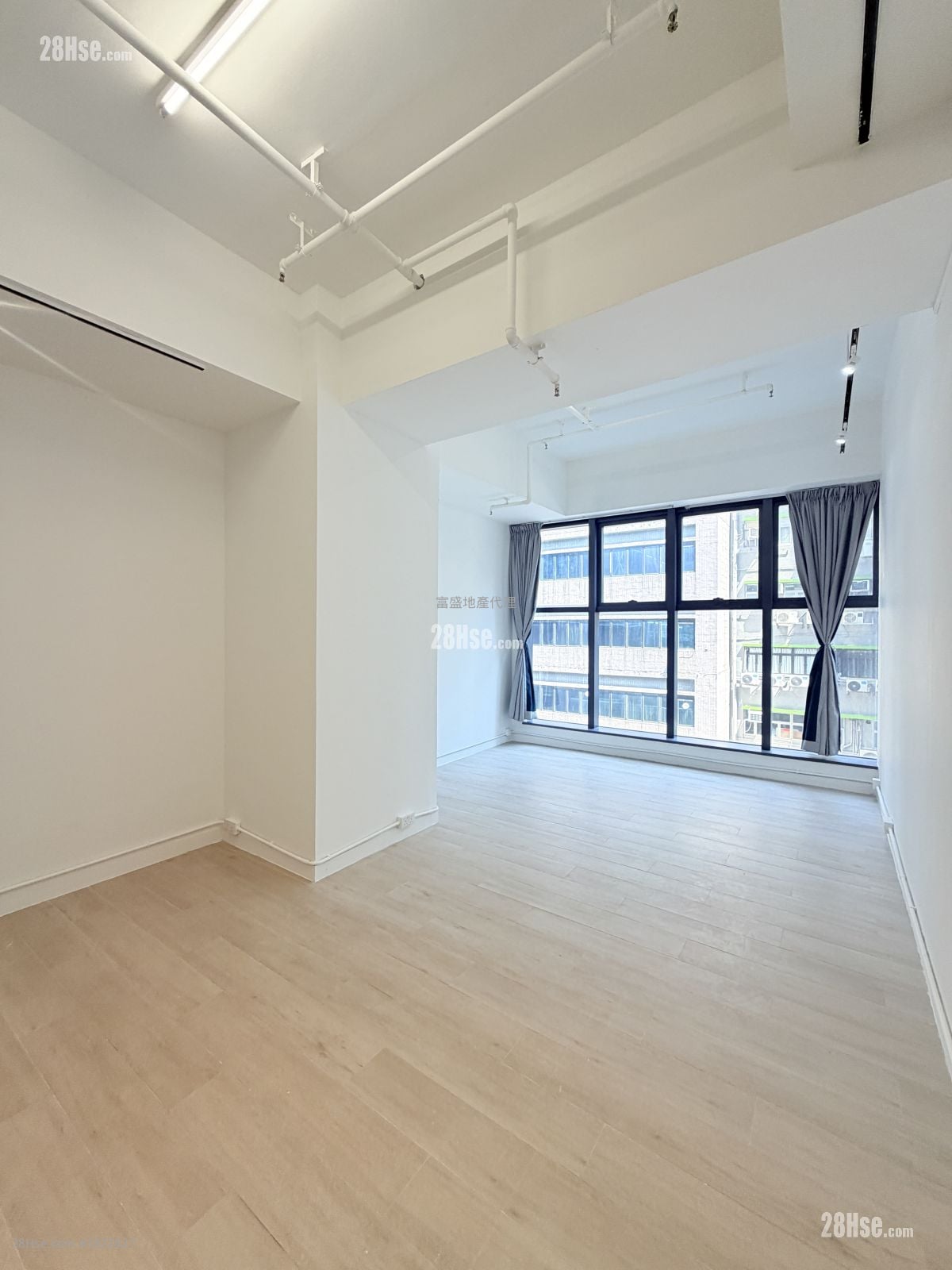 Kimberland Centre Rental