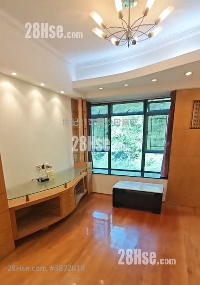 Pristine Villa Sell 3 Bedrooms , 2 Bathrooms 817 ft²