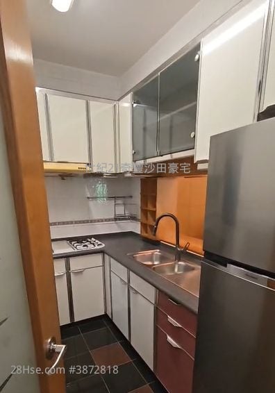 Pristine Villa Sell 3 Bedrooms , 2 Bathrooms 817 ft²