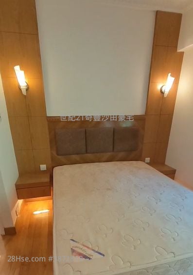 Pristine Villa Sell 3 Bedrooms , 2 Bathrooms 817 ft²
