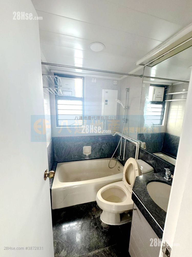Florence Plaza Sell 3 Bedrooms , 2 Bathrooms 534 ft²