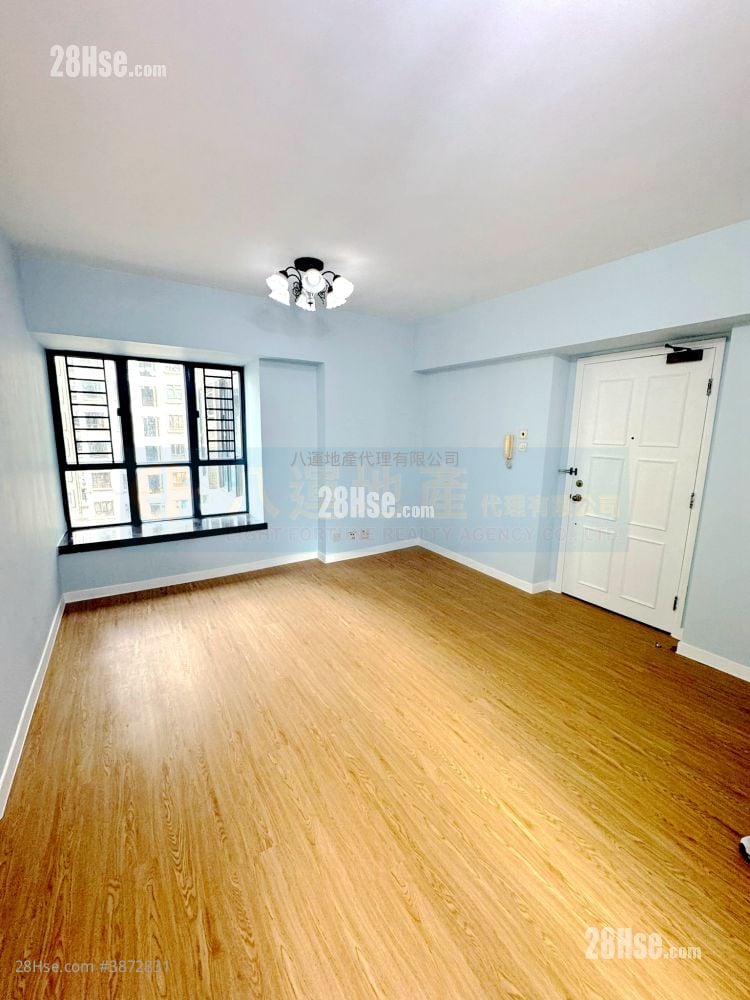 Florence Plaza Sell 3 Bedrooms , 2 Bathrooms 534 ft²