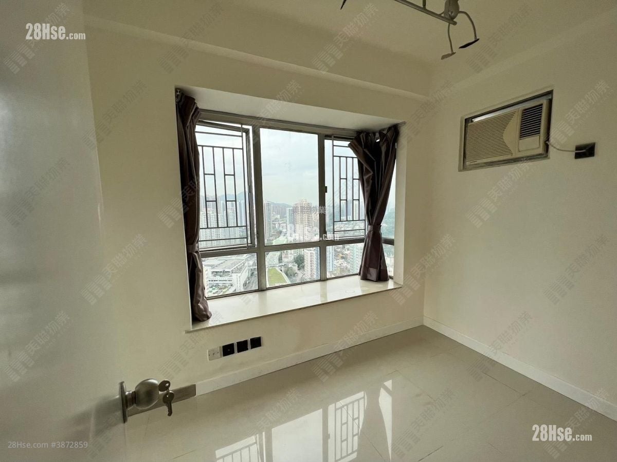 Tuen Mun Town Plaza Sell 2 Bedrooms , 1 Bathroom 326 ft²