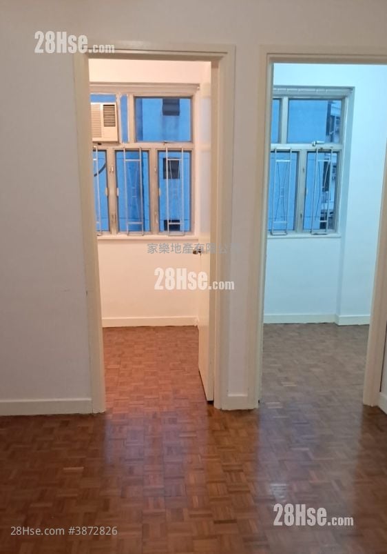 Hong Wah Mansion Sell 2 Bedrooms , 1 Bathroom 300 ft²