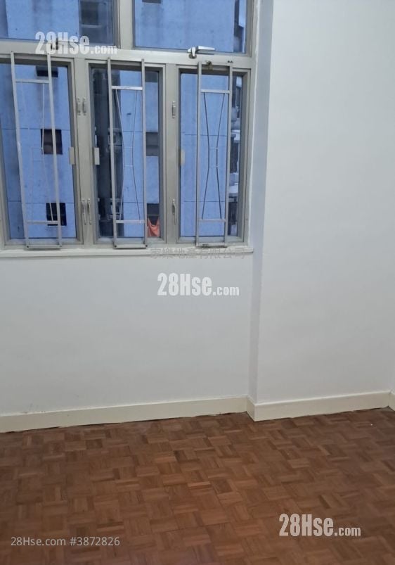 Hong Wah Mansion Sell 2 Bedrooms , 1 Bathroom 300 ft²