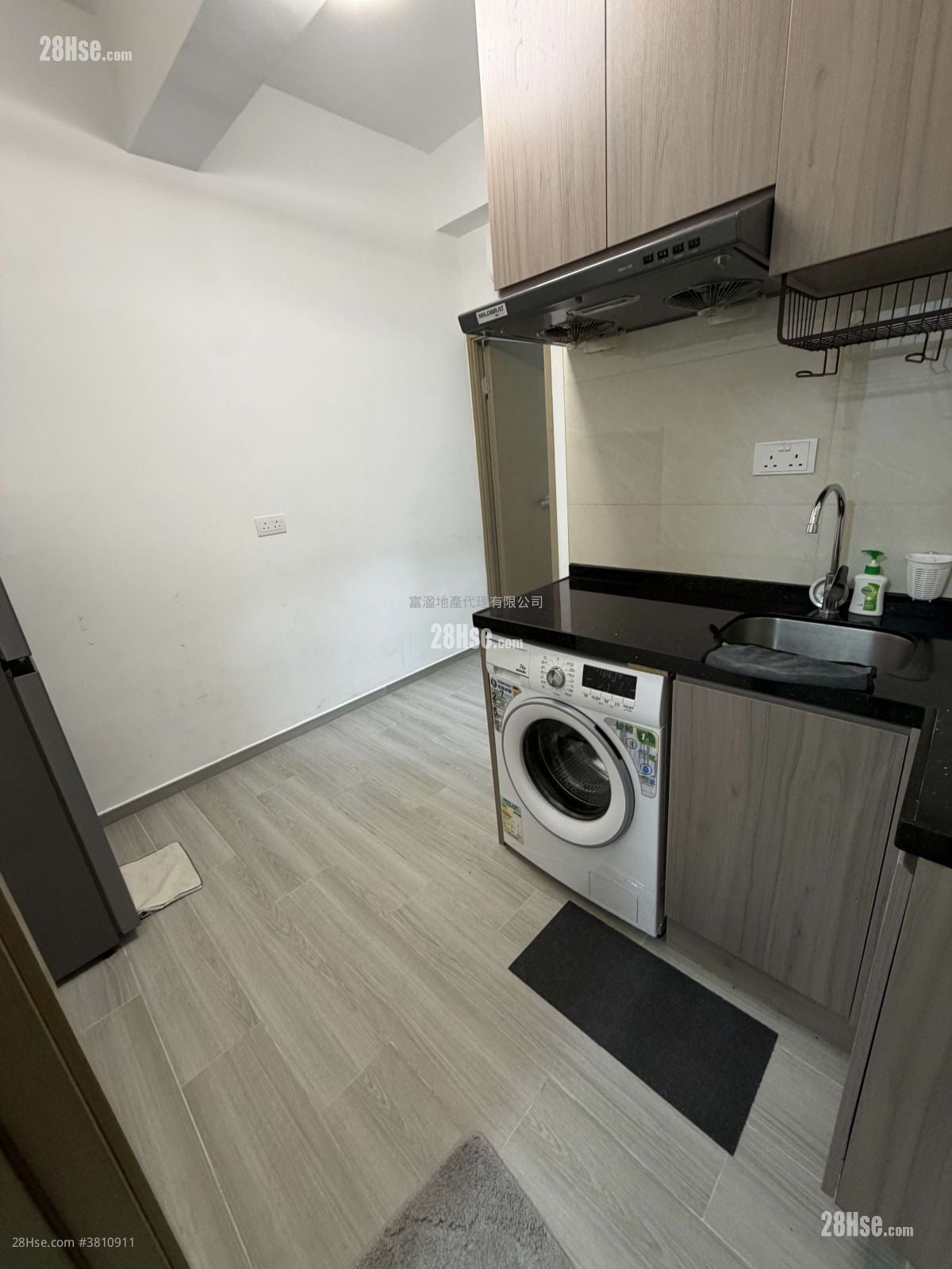 Chinese Mansion Rental 2 Bedrooms , 1 Bathroom 200 ft²