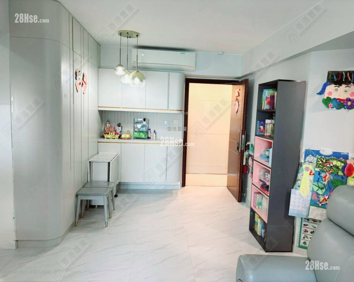 The Long Beach Sell 2 Bedrooms 550 ft²