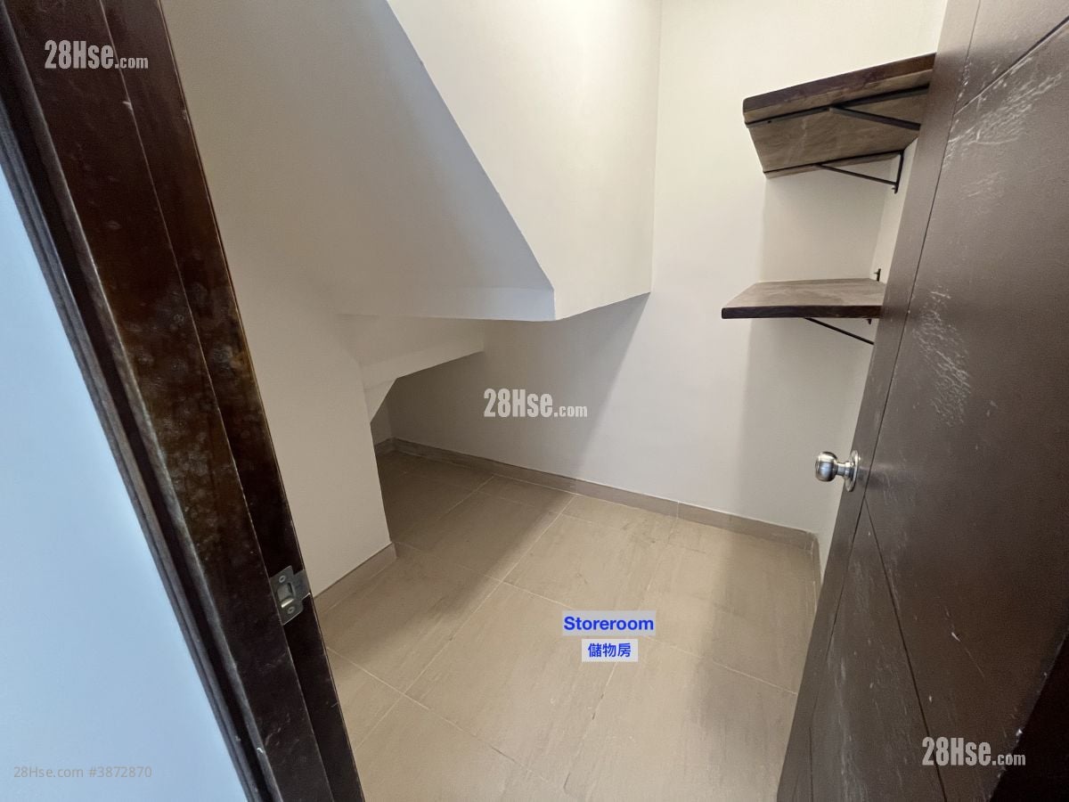 Sky Blue Sell 4 Bedrooms , 3 Bathrooms 1,700 ft²