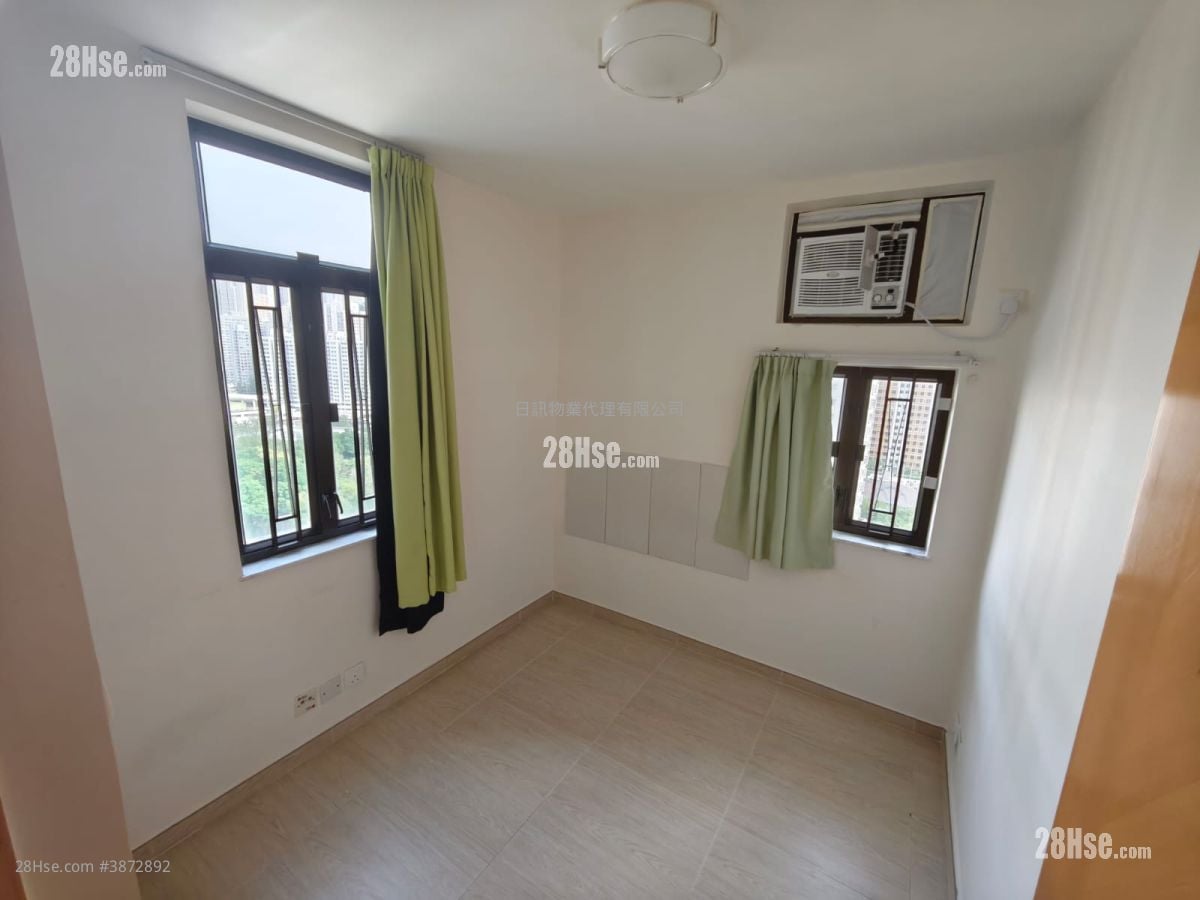 Luk Yeung Sun Chuen Rental 2 Bedrooms , 1 Bathroom 451 ft²