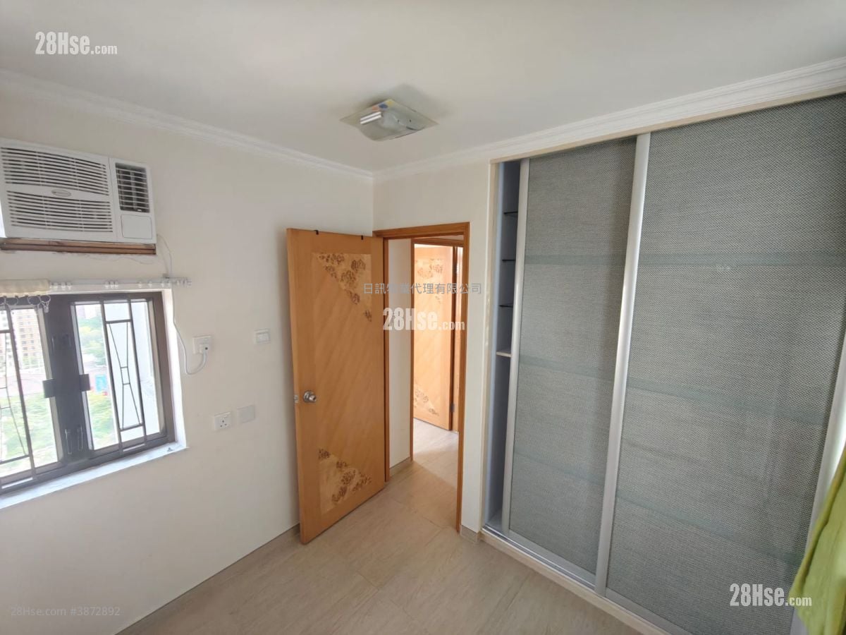 Luk Yeung Sun Chuen Rental 2 Bedrooms , 1 Bathroom 451 ft²