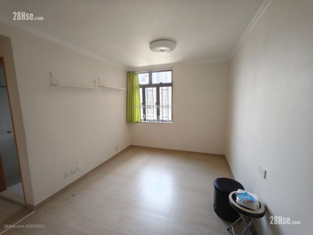 Luk Yeung Sun Chuen Rental 2 Bedrooms , 1 Bathroom 451 ft²