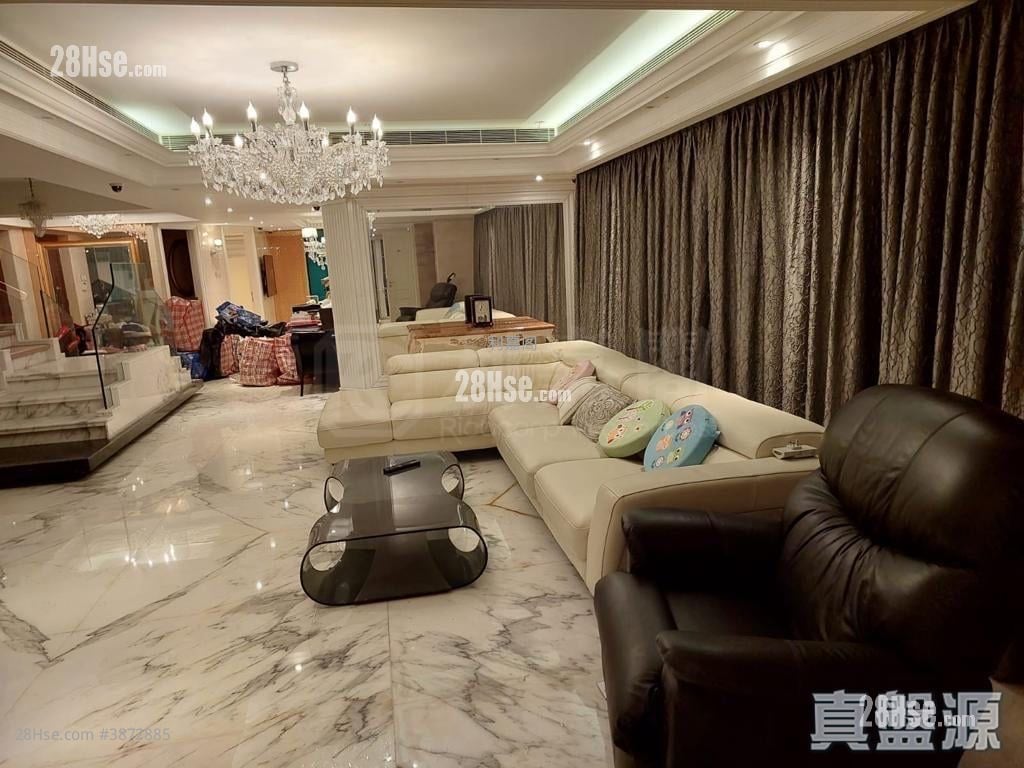 Silver Crest Sell 5+ Bedrooms , 4 Bathrooms 3,256 ft²