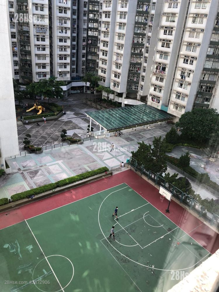 Whampoa Garden Sell 2 Bedrooms , 1 Bathroom 389 ft²