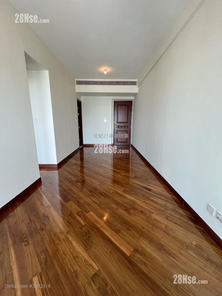 The Coronation Rental 2 Bedrooms , 1 Bathroom 607 ft²