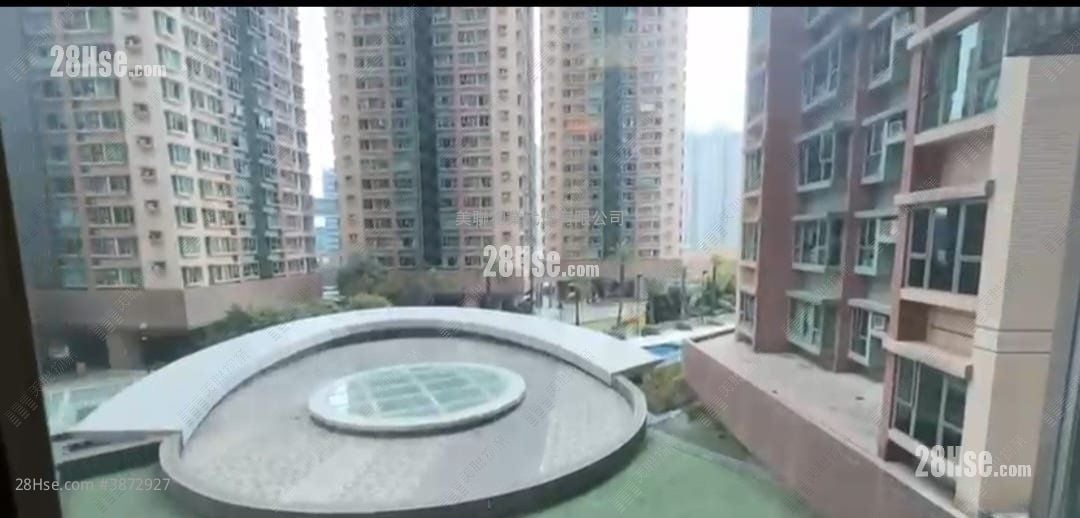 Park Central Sell 2 Bedrooms , 1 Bathroom 384 ft²