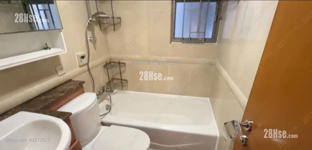 Park Central Sell 2 Bedrooms , 1 Bathroom 384 ft²