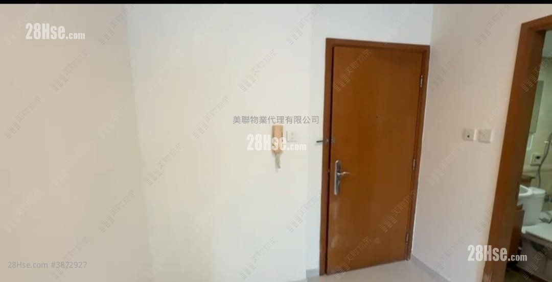 Park Central Sell 2 Bedrooms , 1 Bathroom 384 ft²