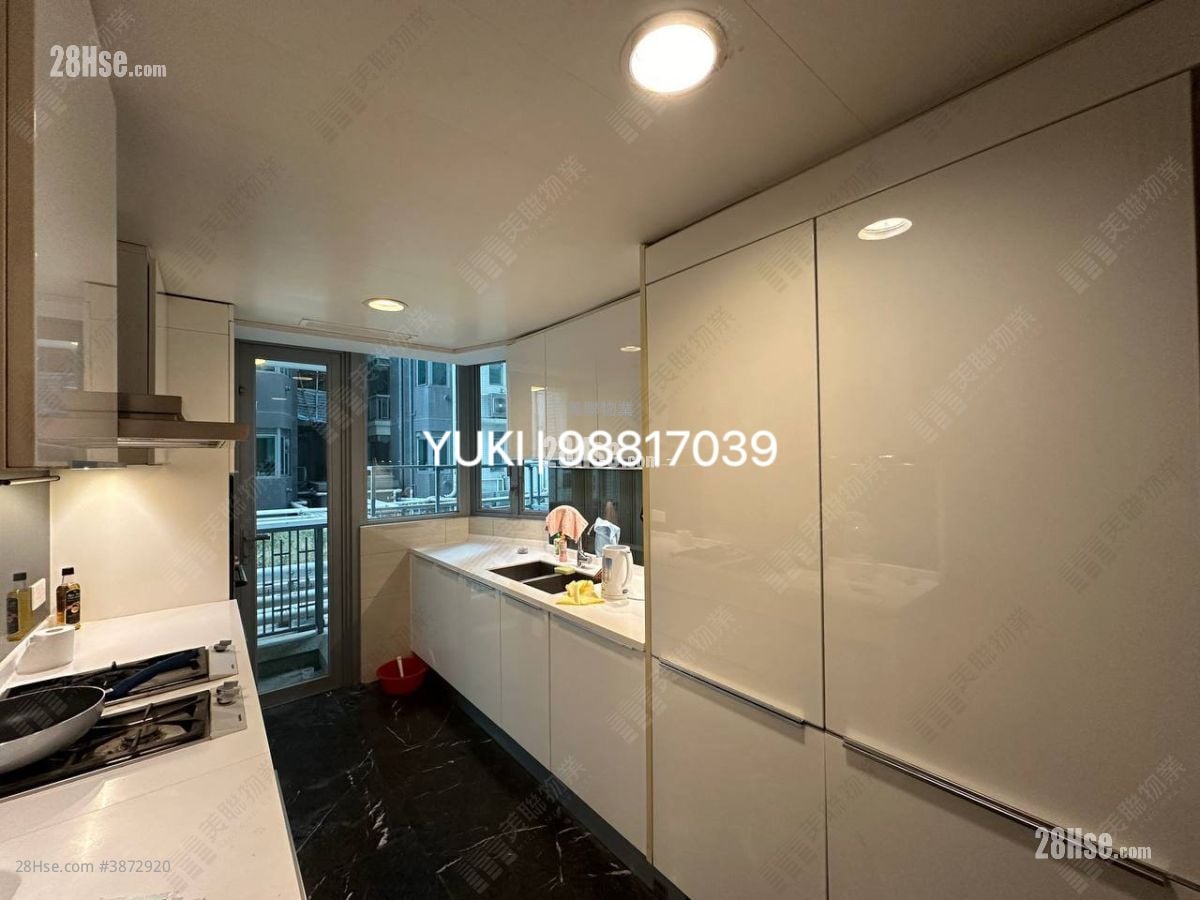 The Riverpark Rental 4 Bedrooms , 3 Bathrooms 1,262 ft²